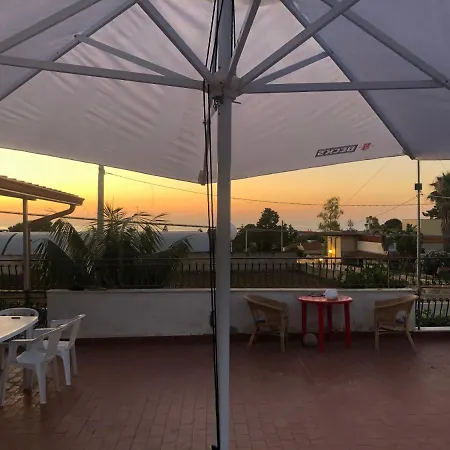 Terrazza Fronte Mare Apartment